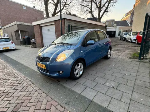 Toyota Yaris 1.3 VVTi 5deurs handgeschakeld nap!