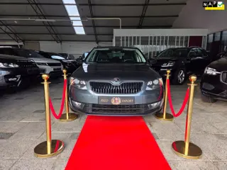 Skoda Octavia Combi 1.6 TDI PANO+ AUTOMAAT FULL ! EURO6!