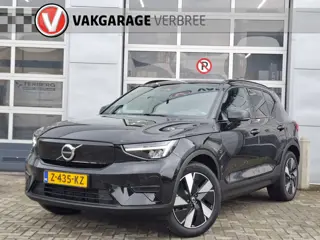 Volvo XC40 Single Motor Extened Range Core 82 kWh | Navigatie/Android/Apple Carplay | LM Velgen 19" 