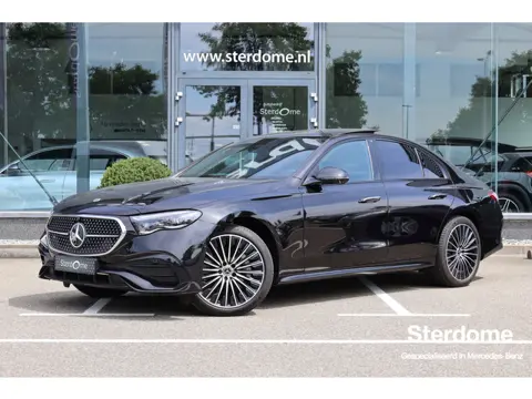 Mercedes-Benz E-Klasse 300 e AMG Line l Panoramadak l 360 Camera l Head-up l DISTRONIC l Night pakke