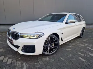 BMW 5-serie Touring 530e xDrive M Sport /Led /Adap Cruise