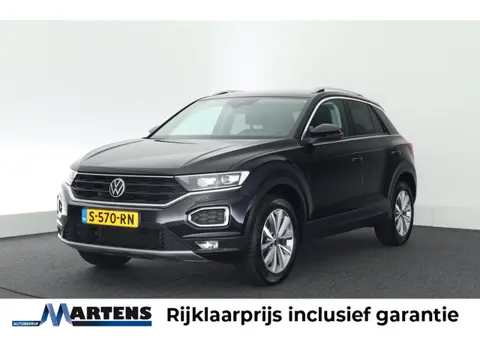 Volkswagen T-Roc 1.5 TSI 150pk DSG Style Trekhaak Camera Stoelverwarming Navigatie