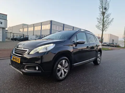Peugeot 2008 1.2 PureTech Allure AUT PANO NAVI PSENSOR 2 X SLEUTELS CRUISE LEDER