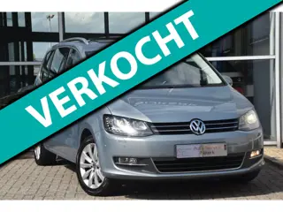 Volkswagen Sharan 2.0 TSI Highline 7p DSG Airco Nav. Pano Automatisch Inparkeer Lijn Assist Led Trek