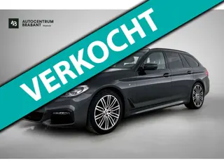 BMW 5-serie Touring 520i M-SPORT High Executive VOL(Dealer OnderH, Panorama, StoelV+Koel, Trekhaak, 