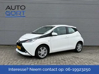 Toyota Aygo 1.0 VVT-i x-play | Airco | 5 Deurs | Camera | Alu velgen |