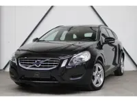 Volvo V60 1.6 T4 Momentum l 180 PK l Automaat l Xenon l Bluetooth
