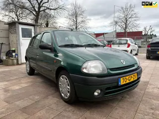 Renault Clio 1.4-16V RN Weinig KM Automaat
