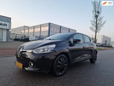 Renault Clio 1.5 dCi Night&Day CARPLAY NAVI PSENSOR CRUISE 2 X SLEUTELS