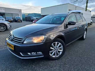 Volkswagen Passat Variant 1.6 TDI CLIMA/CRUISE/PANO/NAVI/PDC!