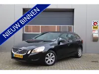 Volvo V60 1.6 T4 Kinetic, Trekhaak, Navi, Cruise (bj 2012)