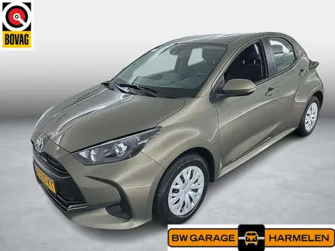 Toyota Yaris 1.5 VVT-i Active | Achteruitrijcamera | Airco | DAB | Carplay |