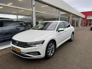 Volkswagen Passat 1.5 TSI Comfort Business | 1e eigenaar | Automaat | Airco | Elektrische ramen | Na