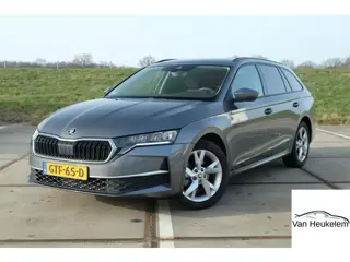 Skoda Octavia Combi 1.5 TSI Edition | TREKHAAK | 17" GEMINI VELGEN | APPLE CAR PLAY | 'SUNSET'
