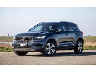 Volvo XC40 1.5 T4 Recharge Inscription CARPLAY / CRUISE CONTROLE / DEALER ONDERHOUDEN / CAMERA