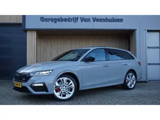 Skoda Octavia Combi 1.4 TSI 245pk RS iV PHEV Business Pano.Dak *Black Optik* RS Seats LED 19inch LM 