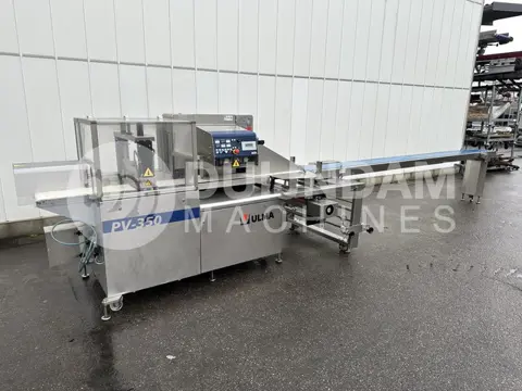 Ulma PV-350 flowpackmachine