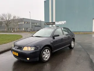 Audi A3 1.8 5V Ambiente 5-Deurs Automaat 126 PK. Als nieuw rijdende auto !!! Alle keuringen toegesta