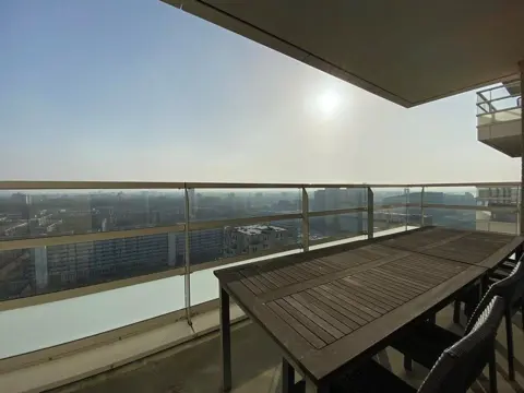 Woning aan de Gustav Mahlerlaan te Amsterdam