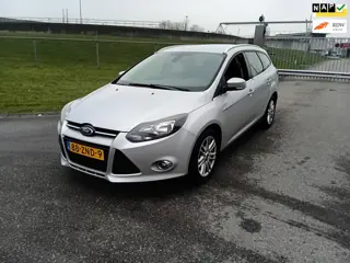 Ford Focus Wagon 1.0 EcoBoost Titanium NIEUWE DISTRIBUTIE!!