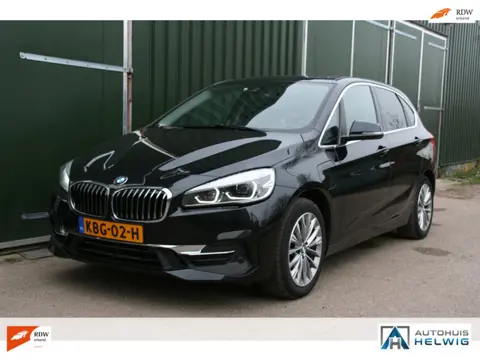 BMW 2-serie Active Tourer 225xe iPerformance High Executive , LEER, SPORTSTOELEN, PANORAMADAK, HEAD-