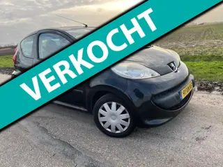 Peugeot 107 1.0-12V XS / 5 drs incl apk en airco