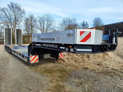 MOL Dieplader zeer netjes 3 assen gestuurd (bj 2002)