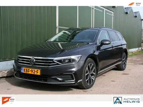 Volkswagen Passat Variant 1.4 TSI PHEV GTE Business, VIRTUEEL, GLAZEN PANORAMADAK , NAVIGATIE, CAMER