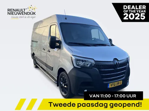 Renault Master T35 2.3 dCi 150 L2H2 Energy Work Edition / AIRCO / SIDEBARS / PARKEERSESNOREN / NAVIG