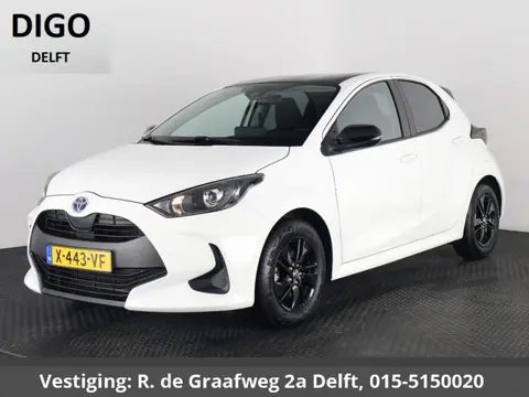 Toyota Yaris 1.5 Hybrid Active Sport | Apple Carplay & AndroidAUTO | 15"Lichtmetalen velgen | Privac