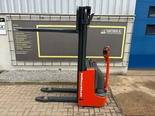 VS-22716 Elektrische triplex stapelaar Linde L10