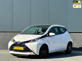 Toyota Aygo 1.0 VVT-i x-play Elektr. ramen | 5-deurs | NAP