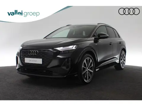 Audi Q4 e-tron S edition Competition 45 286 pk Quattro | Assistentiepakket plus | Optiekpakket zwart