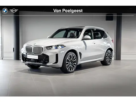 BMW X5 xDrive50e | M Sport | Glazen Panoramadak | Stoelverwarming | Comfort Access | Trekhaak |