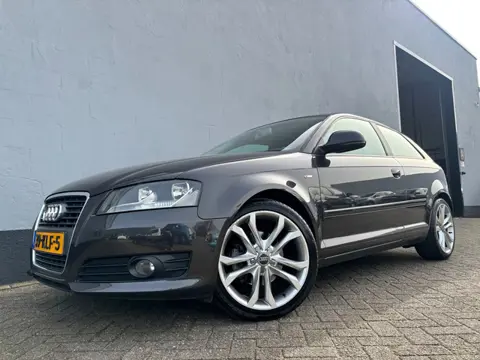 Audi A3 1.8 TFSI Ambition Pro Line S-Line - Cruise Control