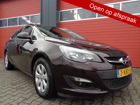 Opel Astra Sports Tourer 1.4 Turbo Business 120PK Clima Cruise Navi LMV NL-Auto Half-Leer