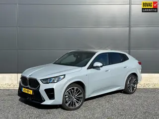 BMW X2 SDrive20i M-sport pro | Driving Assistant Plus | Massage | Elek stoel | Memory | Pano | LED
