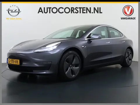 Tesla Model 3 Long Range AWD 75kWh Trekhaak AutoPilot Leeer Pano-dak Adaptive-Cruise Camera's Elektr