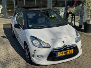 Citroën DS3 Cabrio 1.2 VTi Chic (bj 2013)
