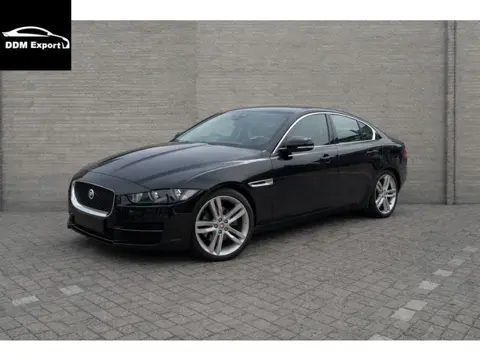 Jaguar XE 2.0 D Pure Automaat | Clima | Navi | Camera |  - German license plate