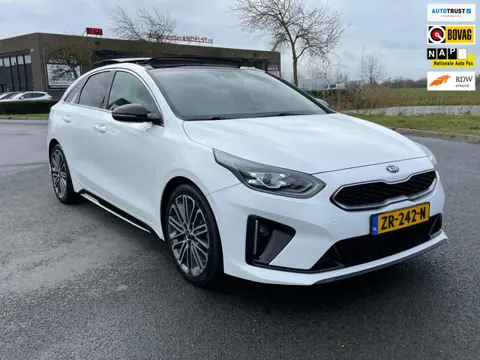 Kia ProCeed 1.4 T-GDI GT-PlusLine, Aut, Acc, Schuifdak, Stoel-/stuurverw, Cam, Led, Keyless, Geen im