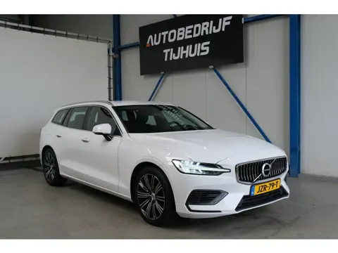 Volvo V60 2.0 T6 Recharge AWD Inscription - Airco, Cruise, PDC, Camera, Carplay, Trekhaak.