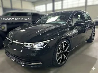 Volkswagen Golf 1.4 eHybrid Style | Stoelverwarming | Memory seat | Massage | Adaptive cruise contro