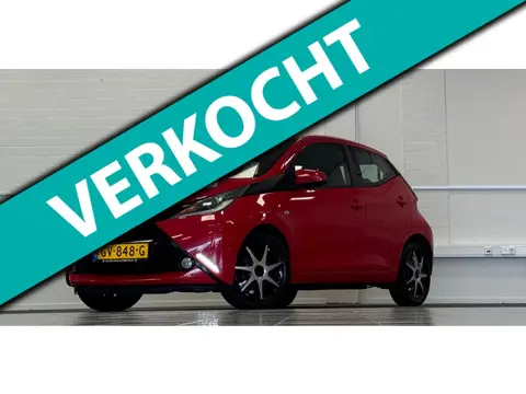 Toyota Aygo 1.0i VVT-i x-play Camera 2e Eigenaar Airco Garantie