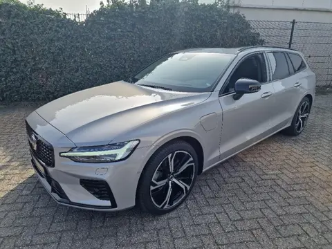 Volvo V60 2.0 T8 AWD Ultra Dark (bj 2025, automaat)