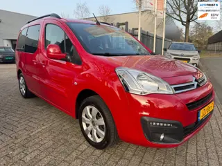 Citroen BERLINGO 1.2 PureTech Feel camera. navi, cruise, elec pakket, pdc, stoel verwarming, led, cl