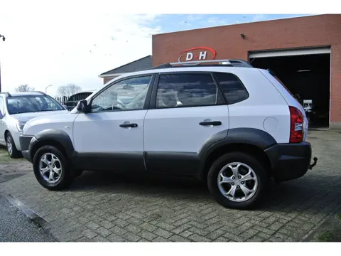 Hyundai Tucson 2.0i 4WD Style airco inruil mogelijk nap