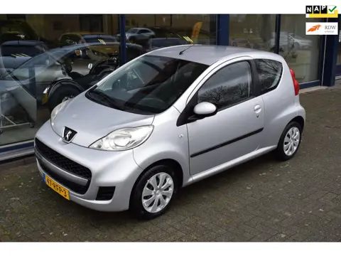 Peugeot 107 1.0-12V XS