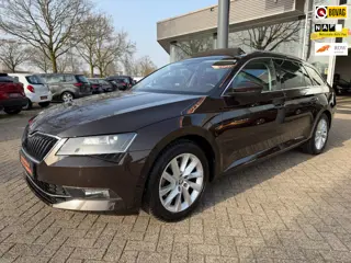 Skoda Superb Combi 1.4 TSI ACT Style Business, Automaat, Navi, Panodak, Camera, etc