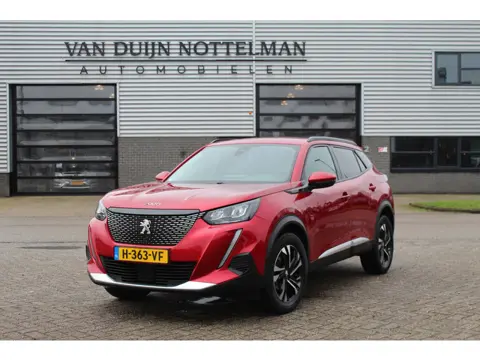 Peugeot 2008 1.2 PureTech Allure / Carplay / Keyless / N.A.P.